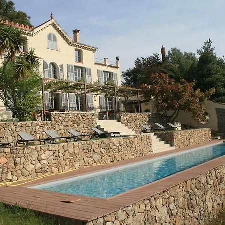 Вилла De Charme Vue Et Piscine Chauffee Sur Les Hauteurs De Golf Juan *